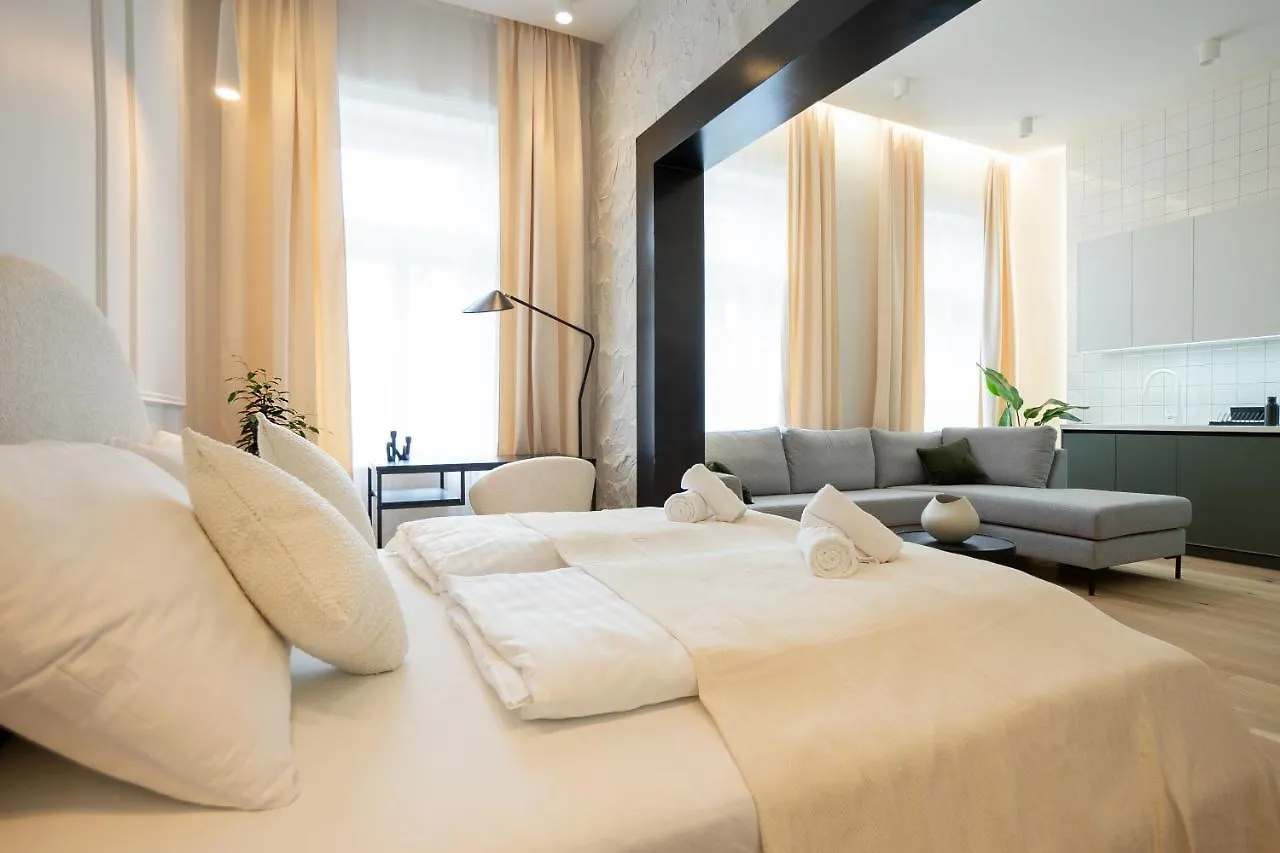 Brand-New 2-Room Apartment With A King Size Bed Vienna Austria