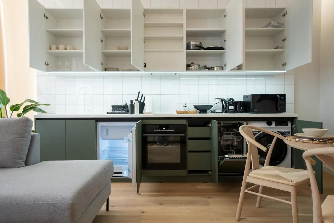Brand-New 2-Room Apartment With A King Size Bed Vienna