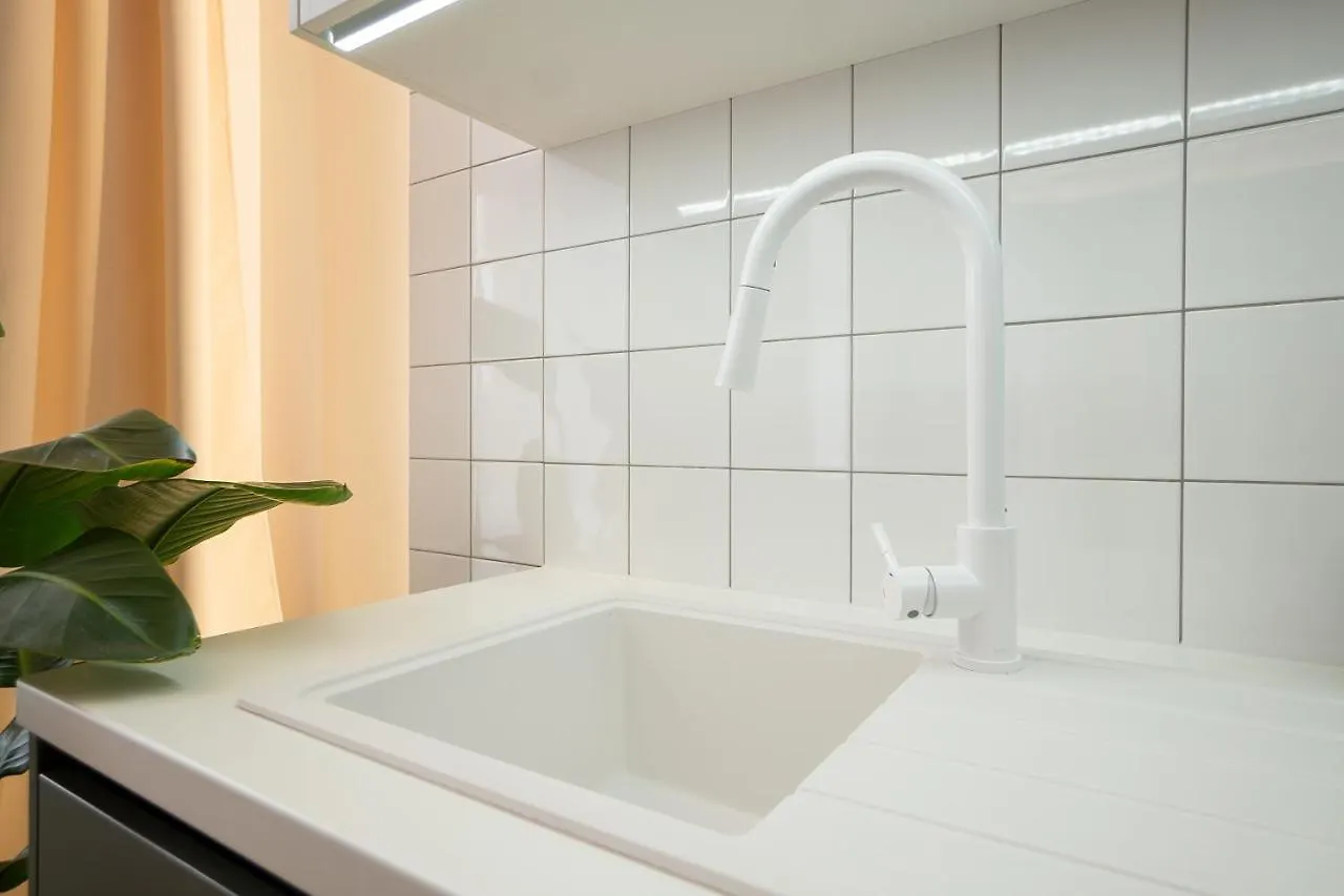 Brand-New 2-Room Apartment With A King Size Bed Vienna