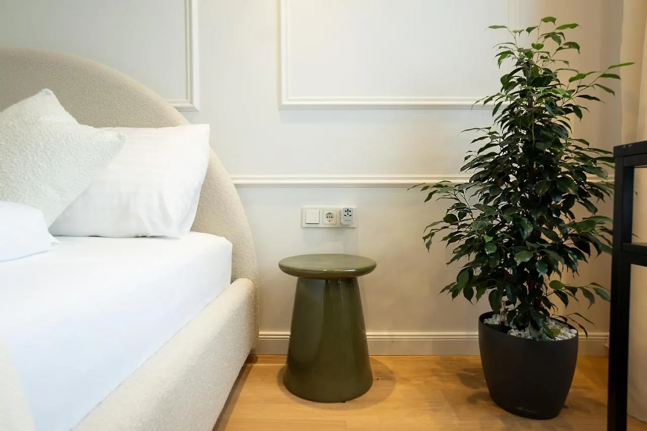 Brand-New 2-Room Apartment With A King Size Bed Vienna
