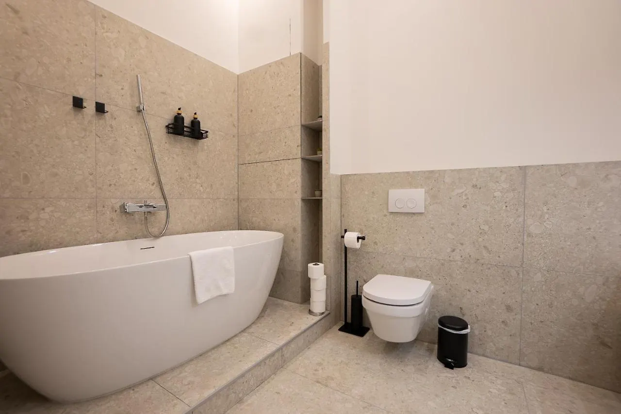 Brand-New 2-Room Apartment With A King Size Bed Vienna 0*,
