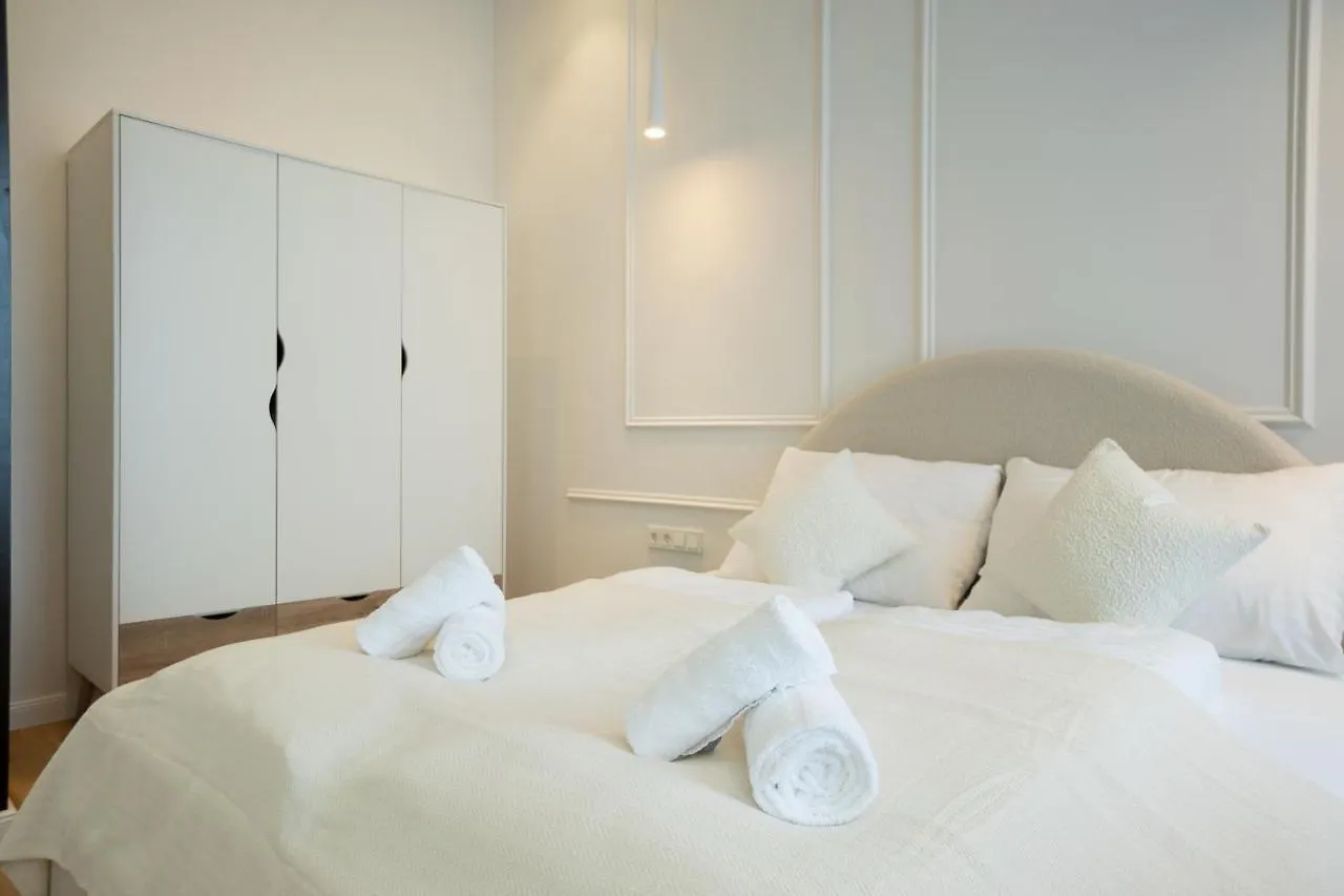 Brand-New 2-Room Apartment With A King Size Bed Vienna 0*,  Austria