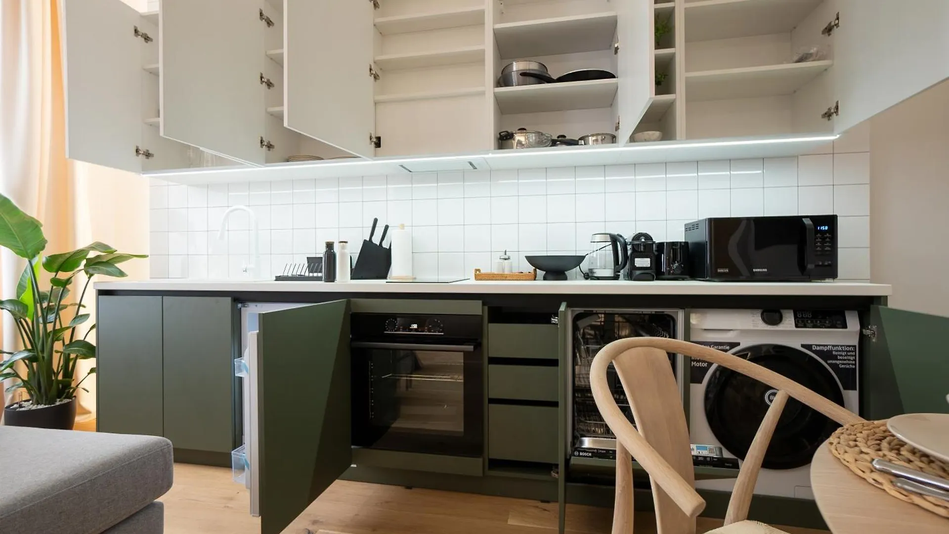 Brand-New 2-Room Apartment With A King Size Bed Vienna